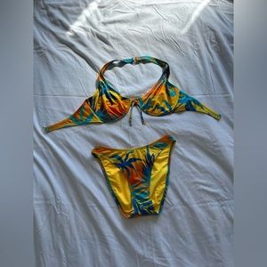 Vintage high rise matching bikini set, added jewels on the bikini top